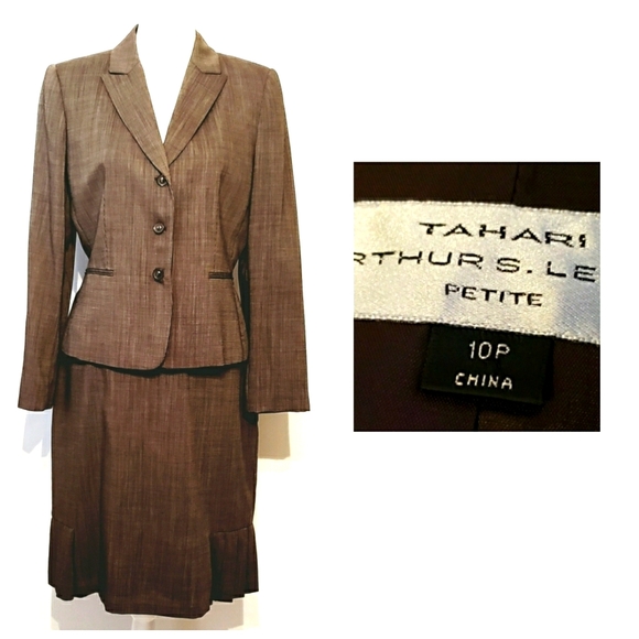 Tahari skirt suit - Picture 1 of 1